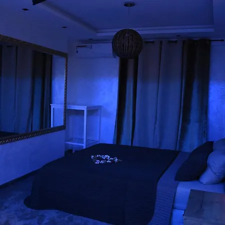 Apartment Business Jacuzzi Belgrad